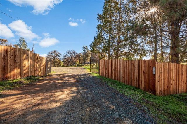3431 Elderberry Rd, Placerville, CA 95667