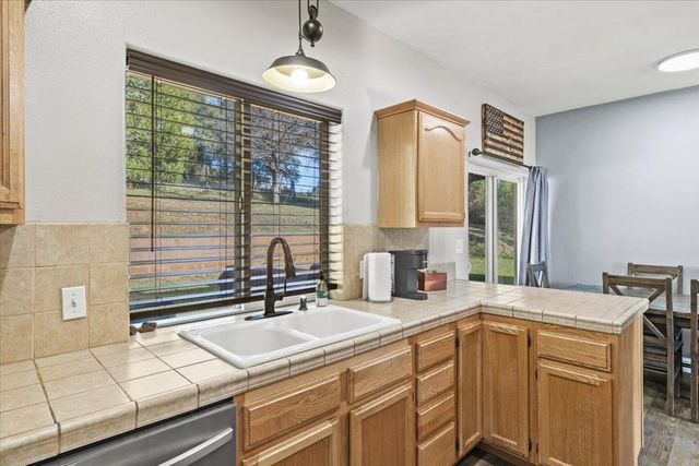 3431 Elderberry Rd, Placerville, CA 95667