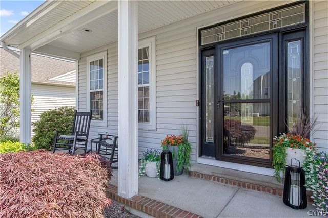 8222 Trellis Brook Lane, Clay, NY 13090