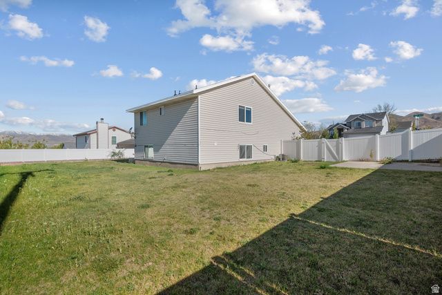 319 W 2325 N, Lehi, UT 84043