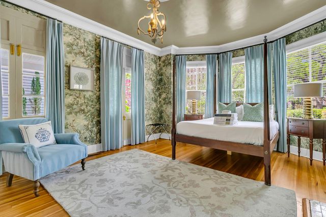 184 Ashley Avenue, Charleston, SC 29403
