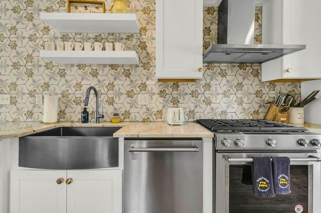 184 Ashley Avenue, Charleston, SC 29403