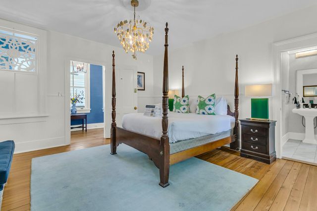 184 Ashley Avenue, Charleston, SC 29403