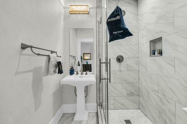184 Ashley Avenue, Charleston, SC 29403