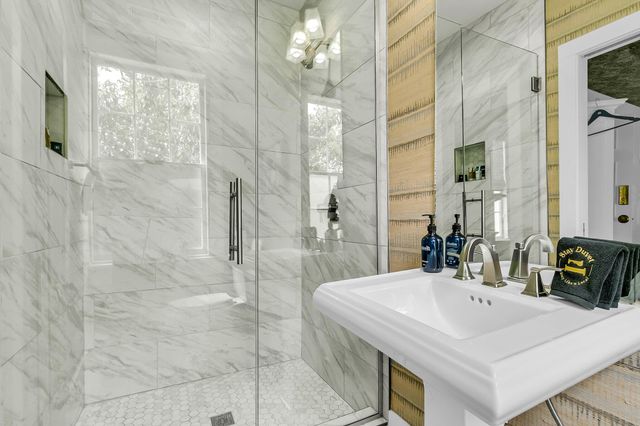 184 Ashley Avenue, Charleston, SC 29403