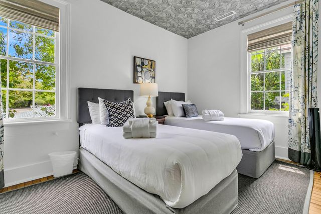 184 Ashley Avenue, Charleston, SC 29403