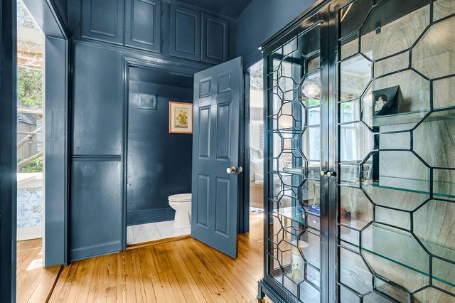 184 Ashley Avenue, Charleston, SC 29403