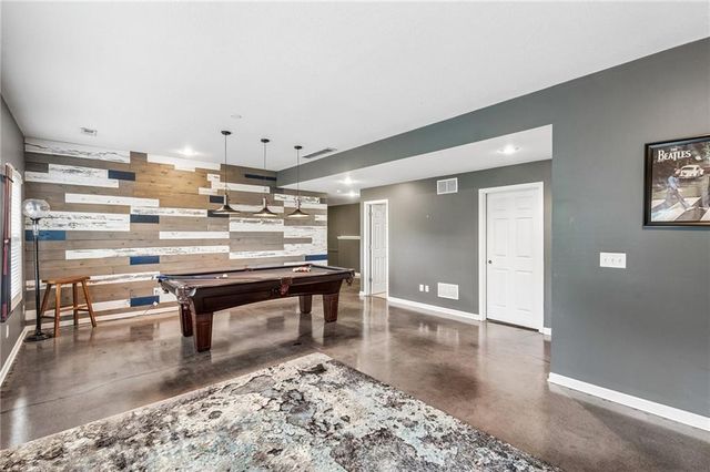 10616 NE 101ST Street, Kansas City, MO 64157