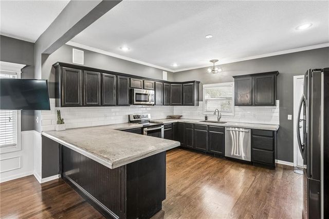 10616 NE 101ST Street, Kansas City, MO 64157
