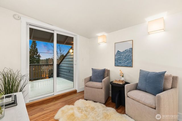 2568 28th Avenue W, Seattle, WA 98199