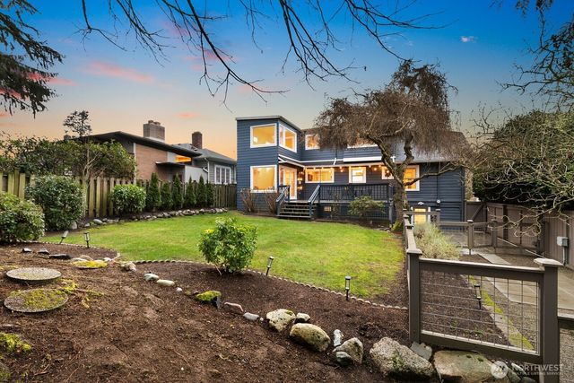 2568 28th Avenue W, Seattle, WA 98199