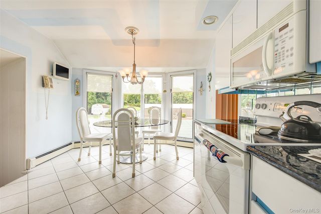 133 Kings Highway, Hauppauge, NY 11788