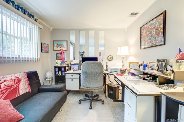 133 Kings Highway, Hauppauge, NY 11788