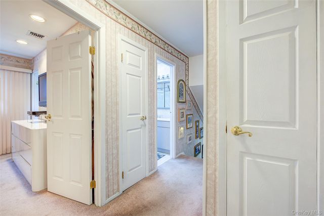 133 Kings Highway, Hauppauge, NY 11788