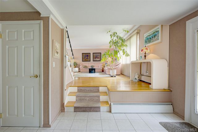 133 Kings Highway, Hauppauge, NY 11788