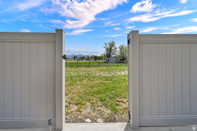 3724 S 3050 W, West Haven, UT 84401