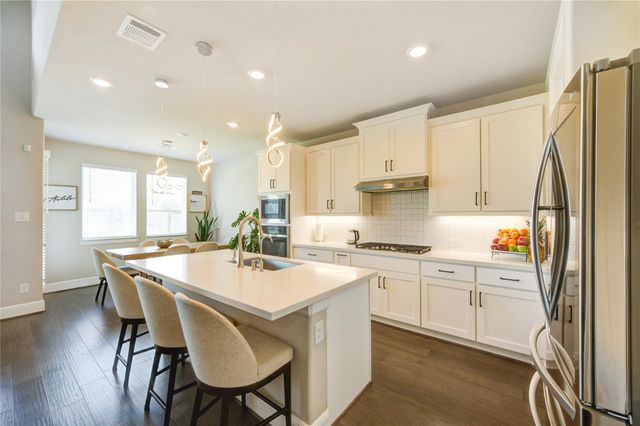 4050 Shackleton Court, Iowa Colony, TX 77583