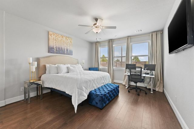 4050 Shackleton Court, Iowa Colony, TX 77583