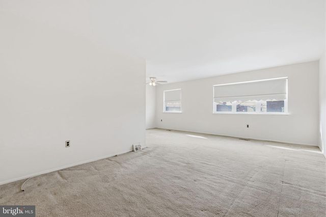 7921 FAIRFIELD ST, Philadelphia, PA 19152