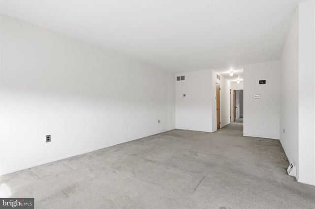 7921 FAIRFIELD ST, Philadelphia, PA 19152