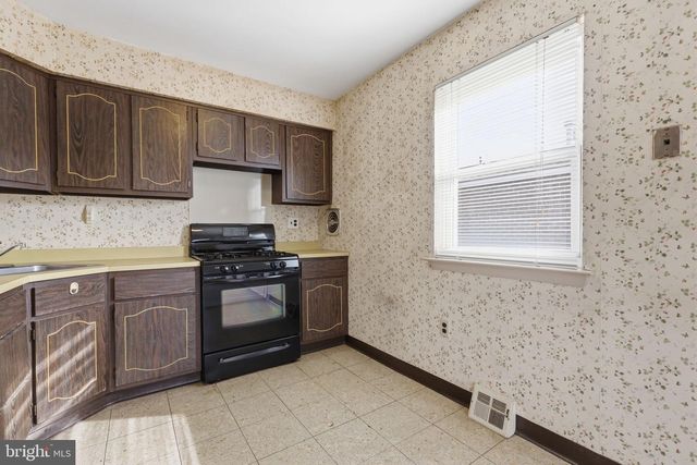 7921 FAIRFIELD ST, Philadelphia, PA 19152