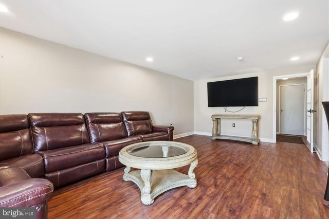 7921 FAIRFIELD ST, Philadelphia, PA 19152