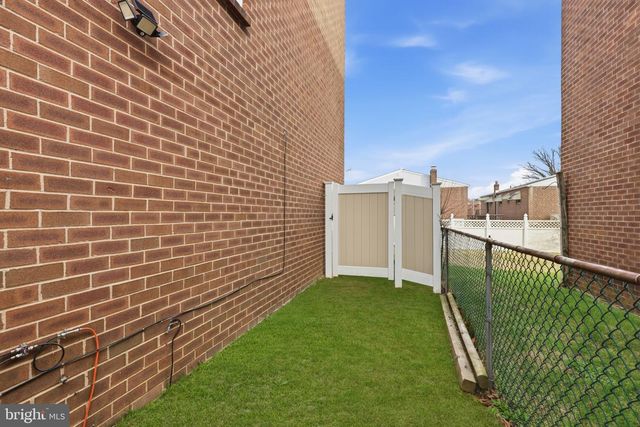 7921 FAIRFIELD ST, Philadelphia, PA 19152