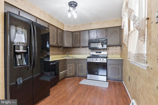 7921 FAIRFIELD ST, Philadelphia, PA 19152