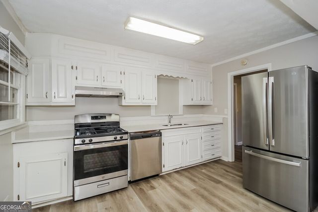 2082 Warren Drive SW, Austell, GA 30106