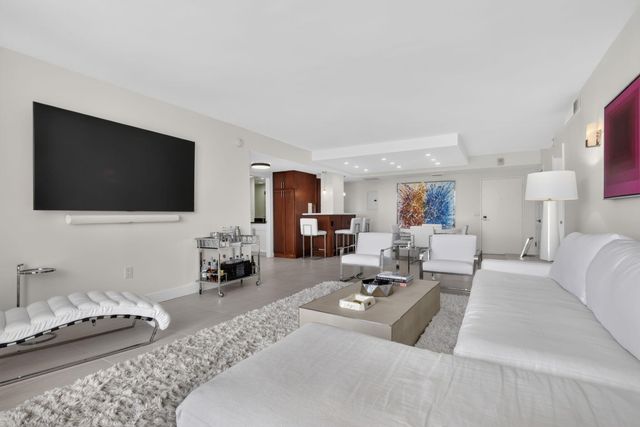 2295 S OCEAN Boulevard 418, Palm Beach, FL 33480