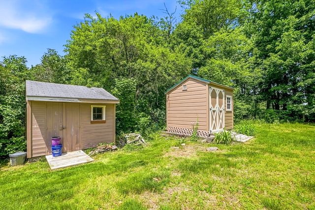 58 Wedgewood Dr, Holliston, MA 01746