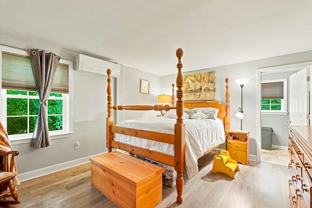 58 Wedgewood Dr, Holliston, MA 01746