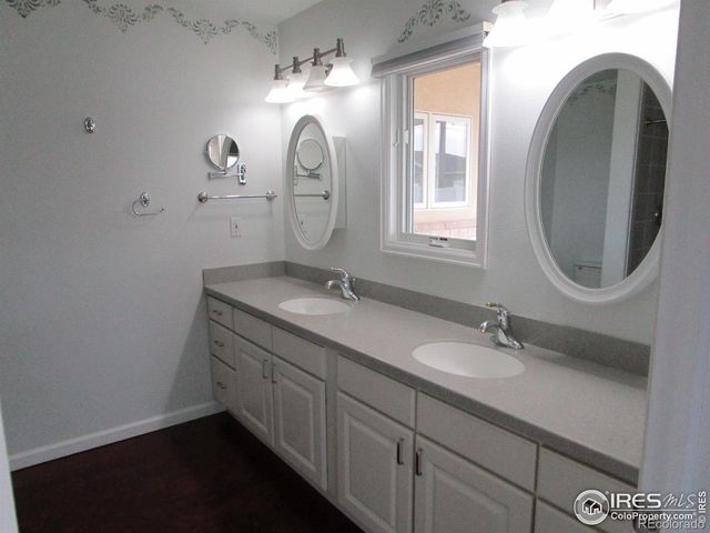 18 S Cedar Circle E, Burlington, CO 80807