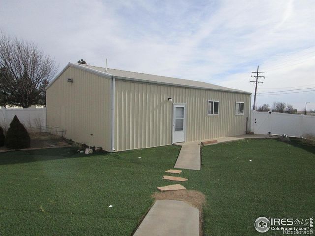 18 S Cedar Circle E, Burlington, CO 80807