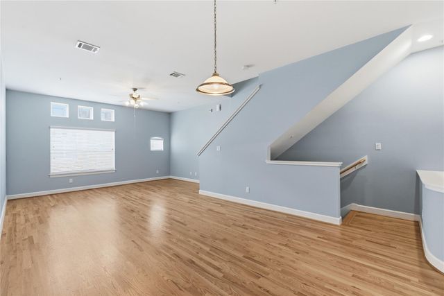 5941 South Loop E 1301, Houston, TX 77033