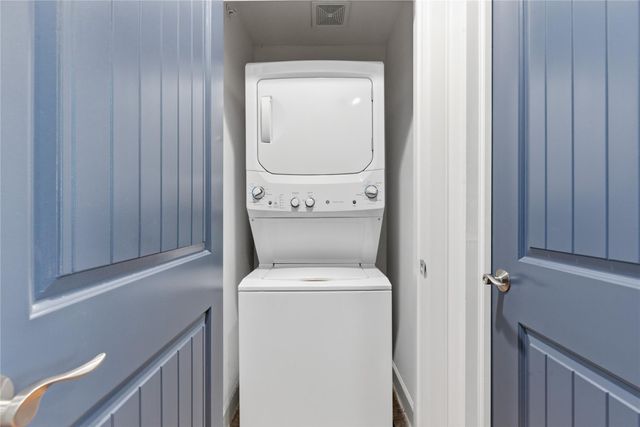 5941 South Loop E 1301, Houston, TX 77033