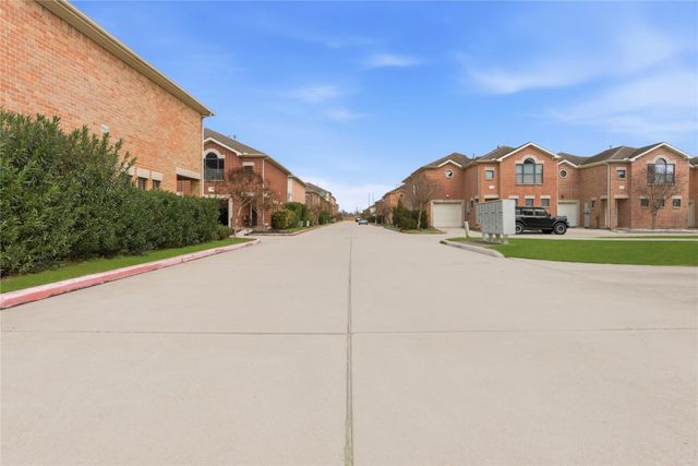 5941 South Loop E 1301, Houston, TX 77033