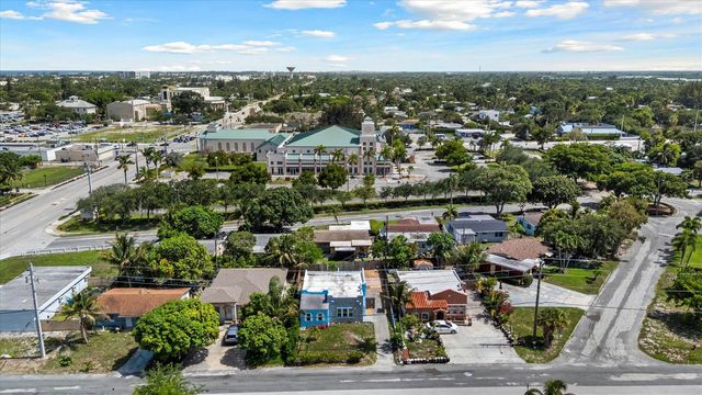 120 NW 4th Avenue, Boynton Beach, FL 33435