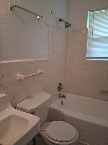3019 Avon Street 3019, Dallas, TX 75211