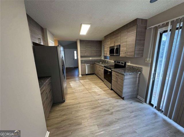 316 Ridgestone Drive, Warner Robins, GA 31088