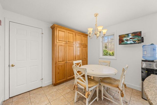 8 Telegraph Hill Road, Sandwich, MA 02563