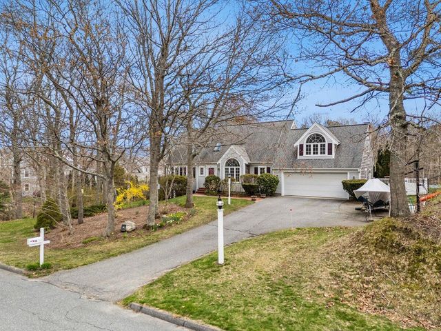 8 Telegraph Hill Road, Sandwich, MA 02563