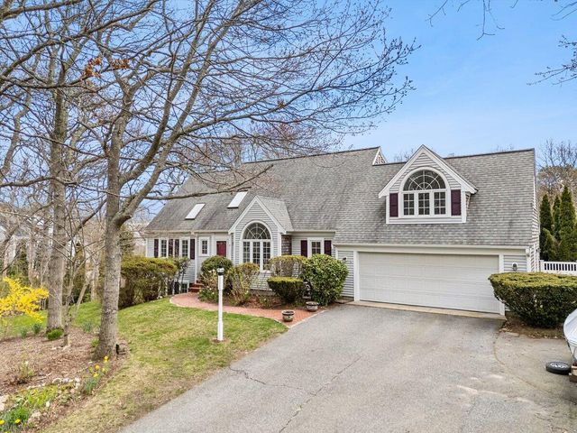 8 Telegraph Hill Road, Sandwich, MA 02563
