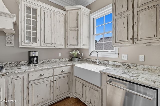 3003 S Schifferdecker Avenue, Joplin, MO 64804