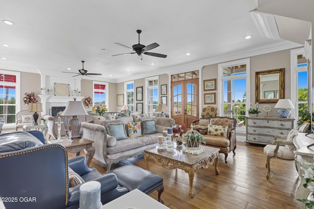 3003 S Schifferdecker Avenue, Joplin, MO 64804