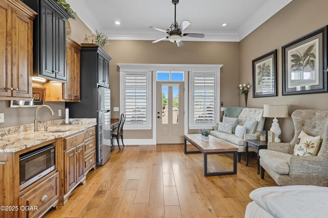 3003 S Schifferdecker Avenue, Joplin, MO 64804