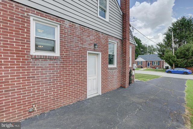 5 GARDEN LN, New Castle, DE 19720
