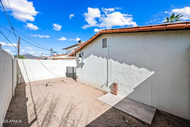 1108 W Mission Lane, Phoenix, AZ 85021