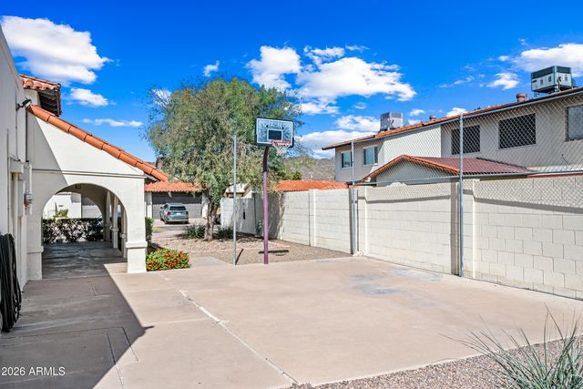 1108 W Mission Lane, Phoenix, AZ 85021