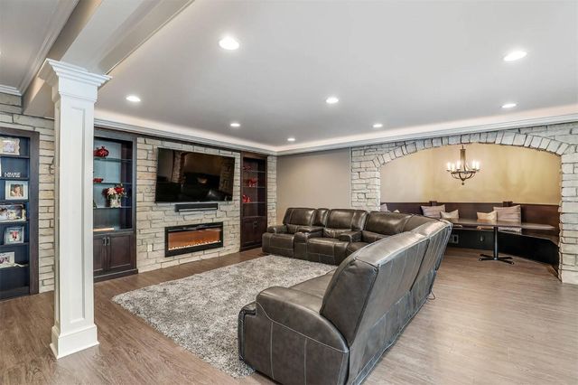 14164 Bayberry Drive, Shelby Twp, MI 48315